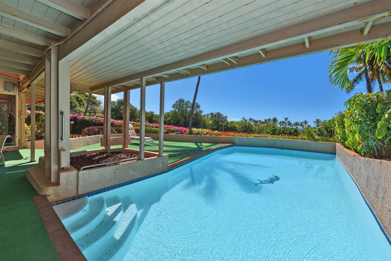 166 Halelo Street Lahaina, HI 96761 - Photo 2 of 27 a view of a backyard with sitting area