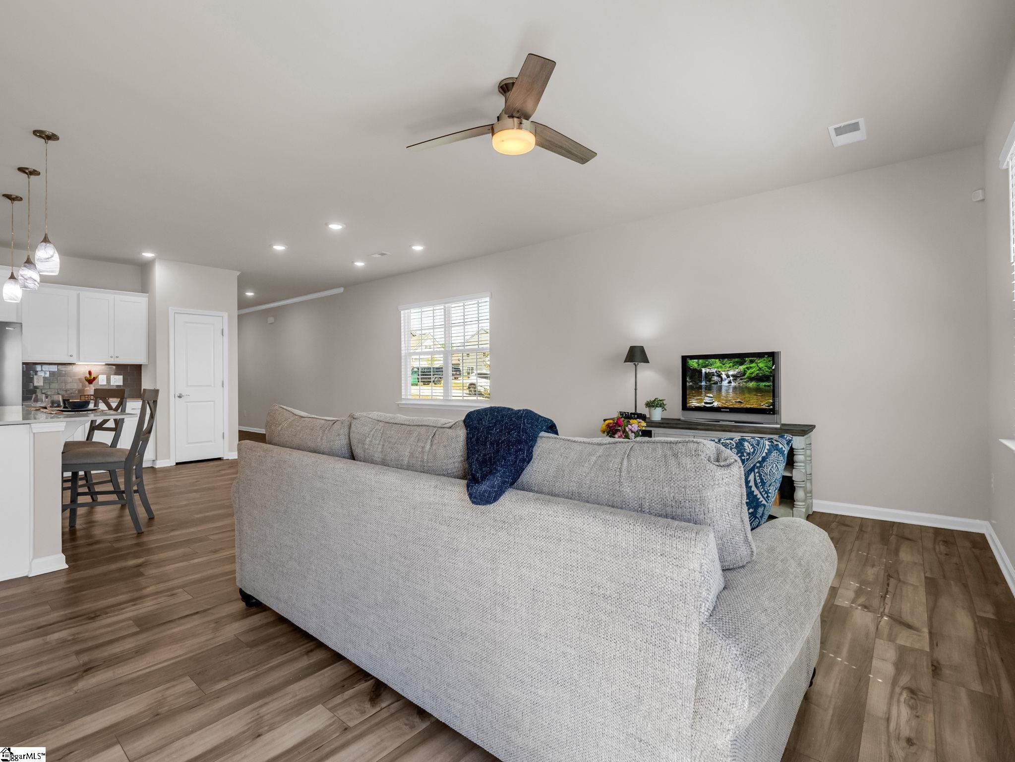 566 New Cut Meadows Road Inman, SC 29349 - Photo 8 of 35