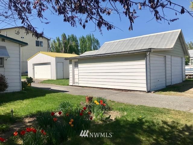 1600 Maple Street Wenatchee, WA 98801 - Photo 4 of 25 Gallery Image 4