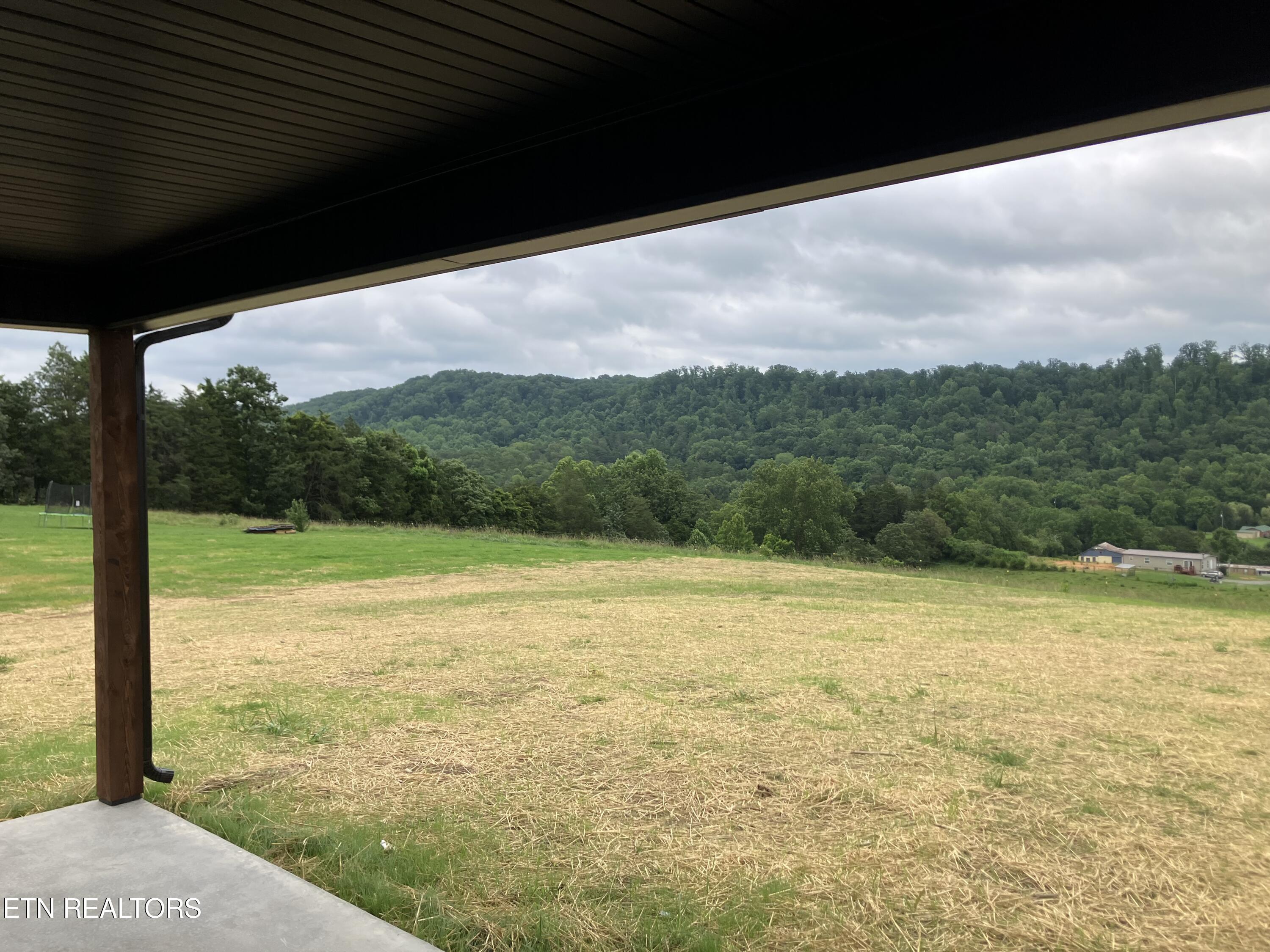 180 Sparks Landing Road Maynardville, TN 37807 - Photo 7 of 32 IMG_4953