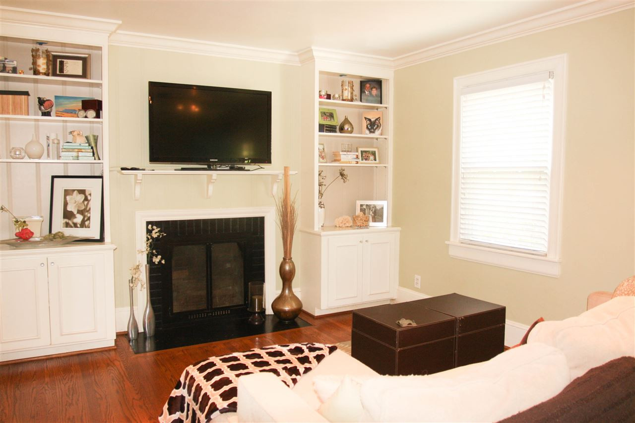 726 Kimbrough Street Raleigh, NC 27608 - Photo 4 of 18 Photo 4