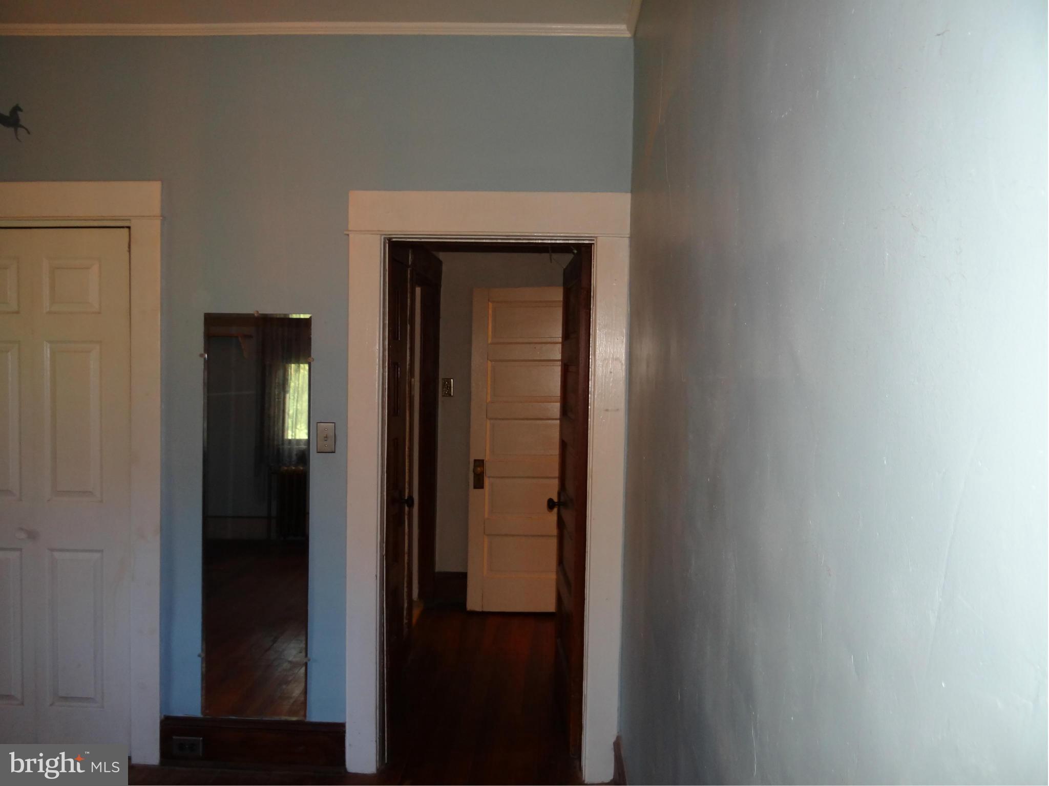 2902 Ridge Road Baltimore, MD 21244 - Photo 11 of 23 a view of a elevator