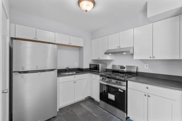 $2,200 | 75 Saltonstall Parkway, Unit A21, East Haven, CT 06512