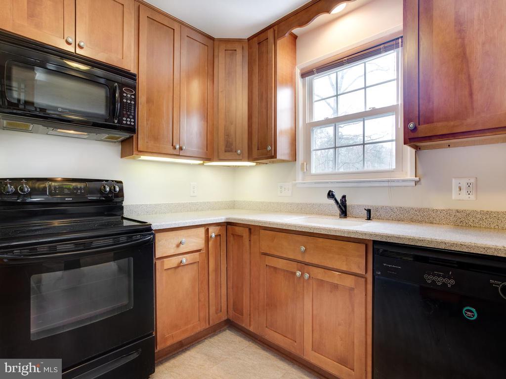 7141 Presley Road Lanham, MD 20706 - Photo 12 of 51 Gallery Image 12