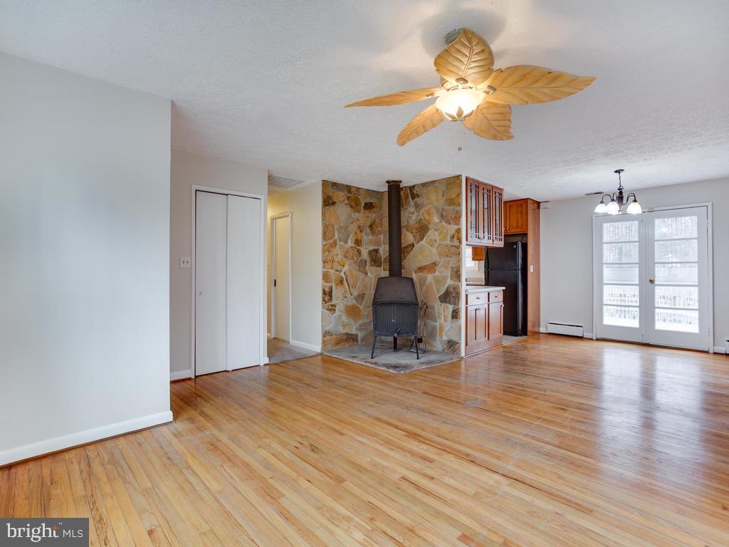 7141 Presley Road Lanham, MD 20706 - Photo 6 of 51 Gallery Image 6