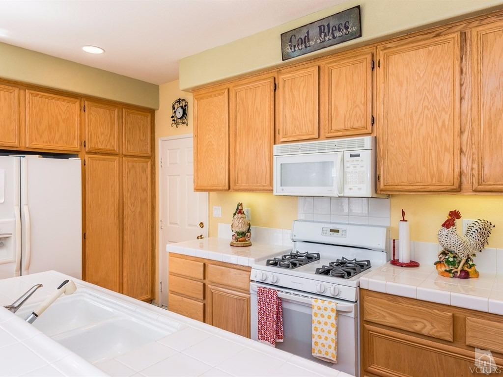 2042 Ribera Drive Oxnard, CA 93030 - Photo 11 of 28 Additional Photo