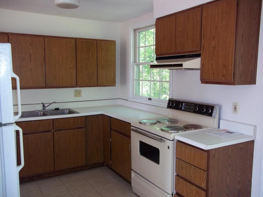 7 Worthley Road Derry, NH 03038 - Photo 6 of 16