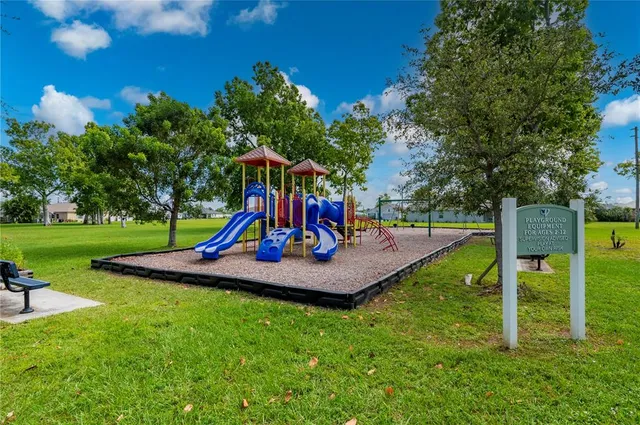 a view of outdoor space with garden and entertaining space