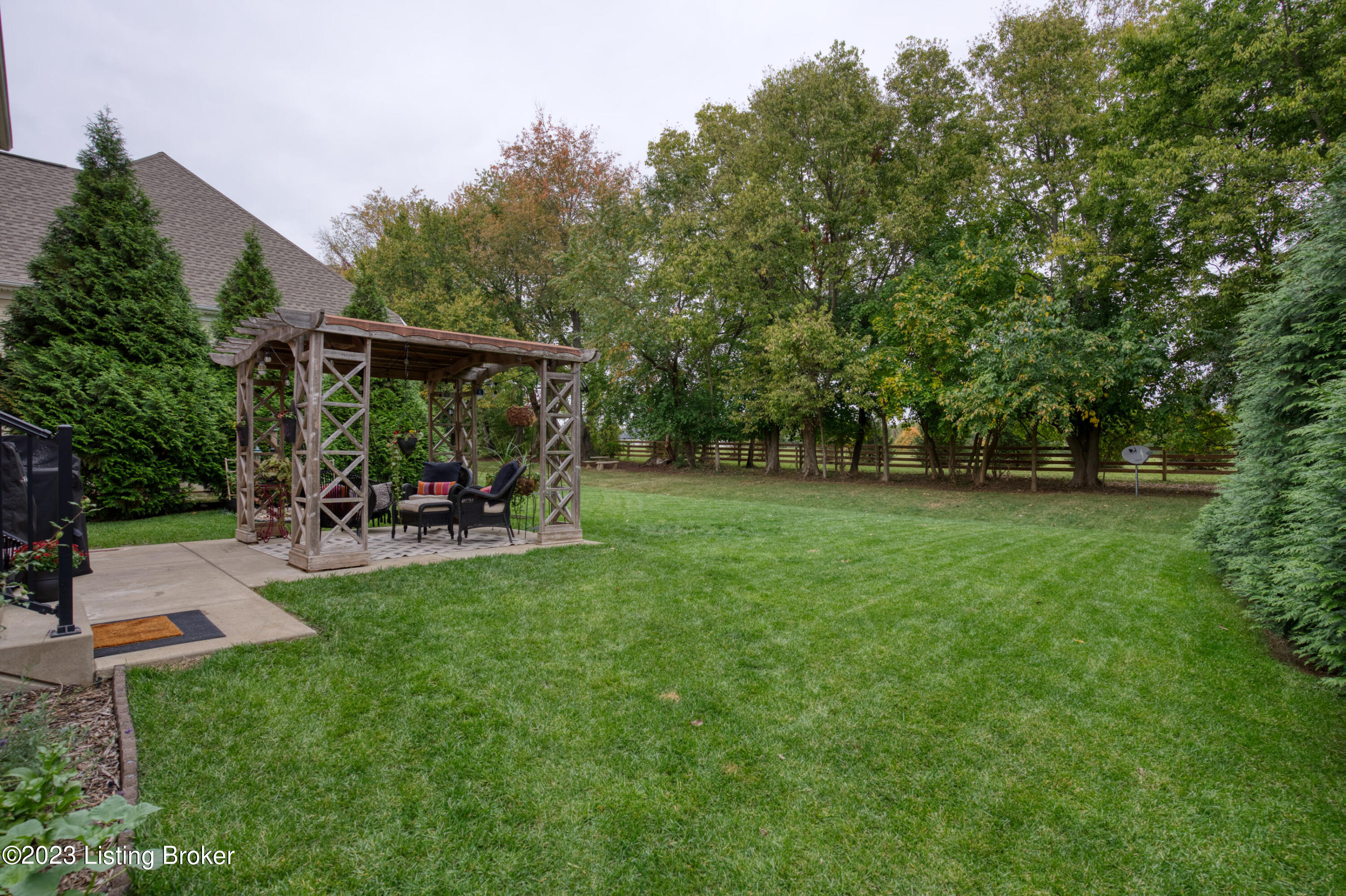 7803 Spring Farm Pointe Place Prospect, KY 40059 - Photo 35 of 42 049 - 20231017 04029