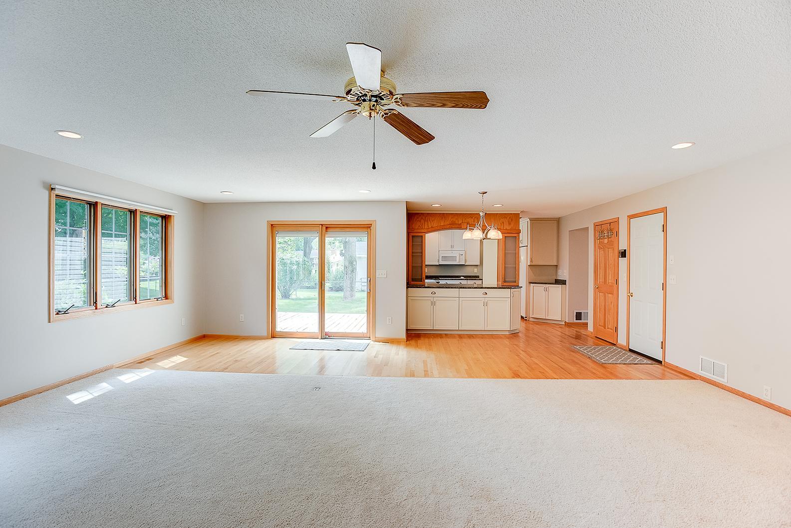 10425 Xylon Road South Bloomington, MN 55438 - Photo 19 of 57