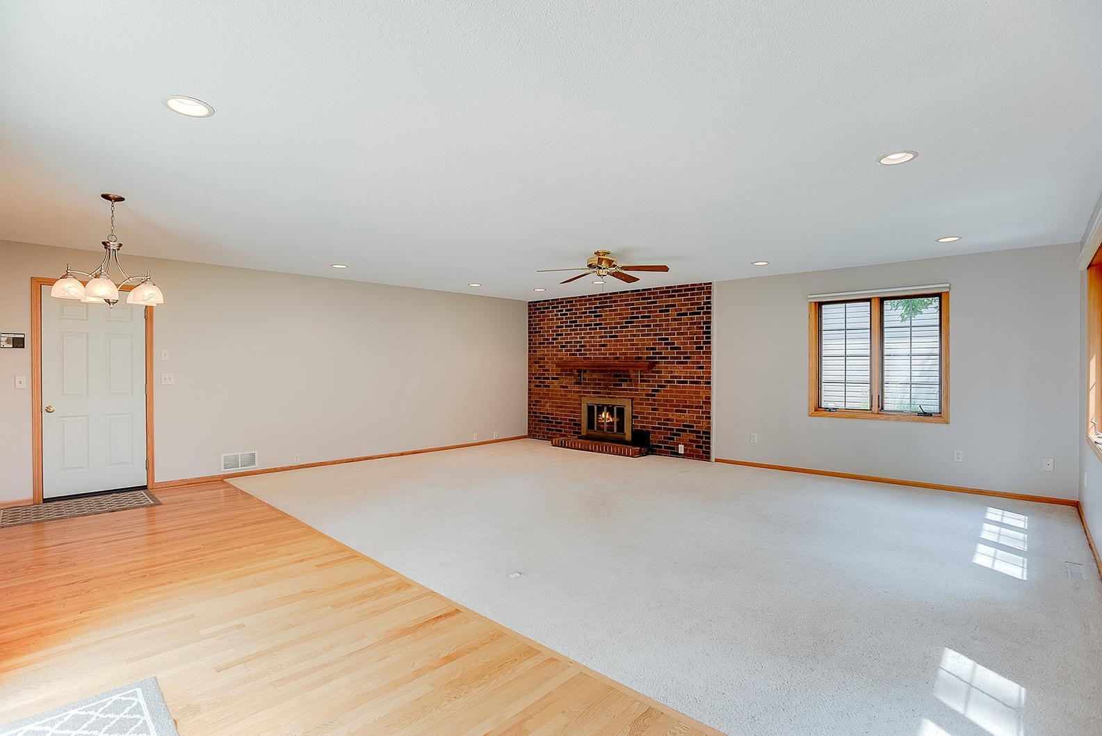 10425 Xylon Road South Bloomington, MN 55438 - Photo 20 of 57