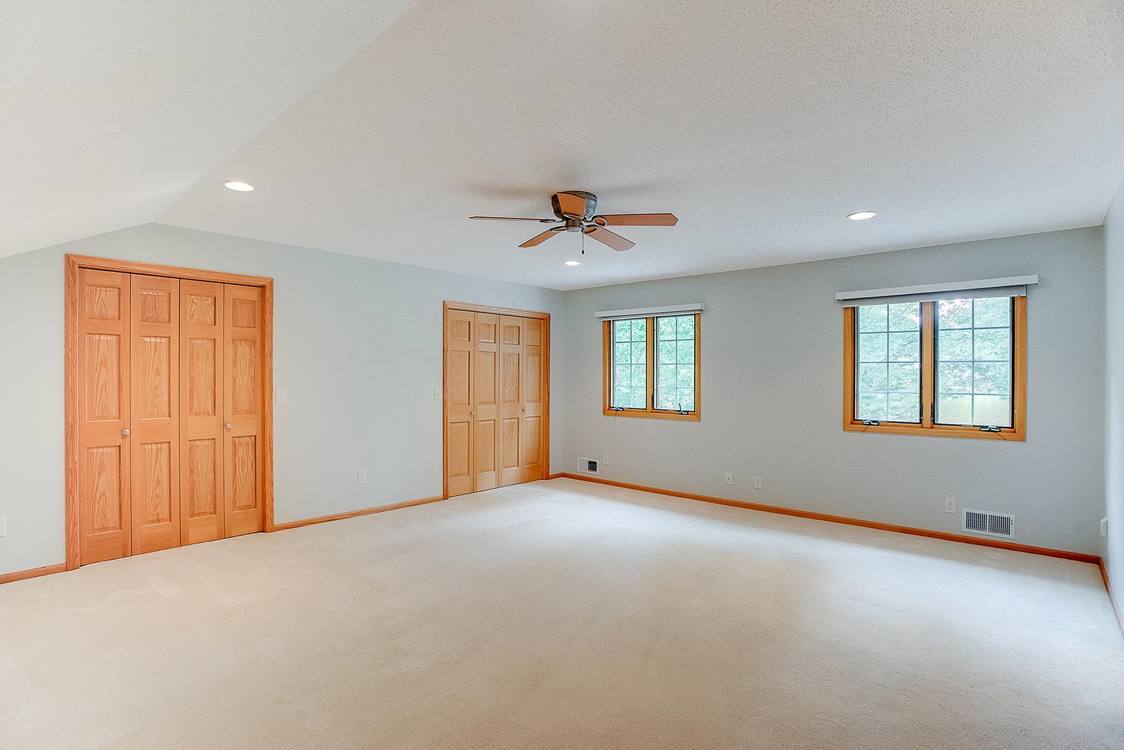 10425 Xylon Road South Bloomington, MN 55438 - Photo 29 of 57