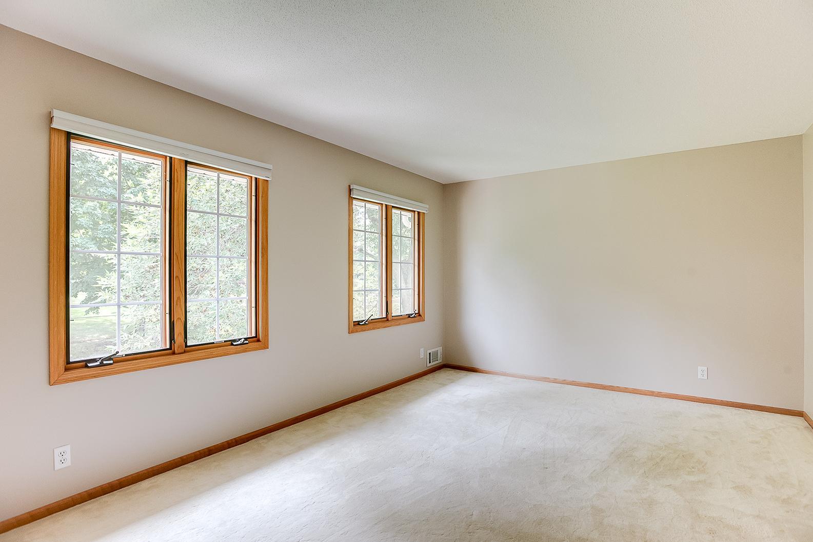 10425 Xylon Road South Bloomington, MN 55438 - Photo 35 of 57