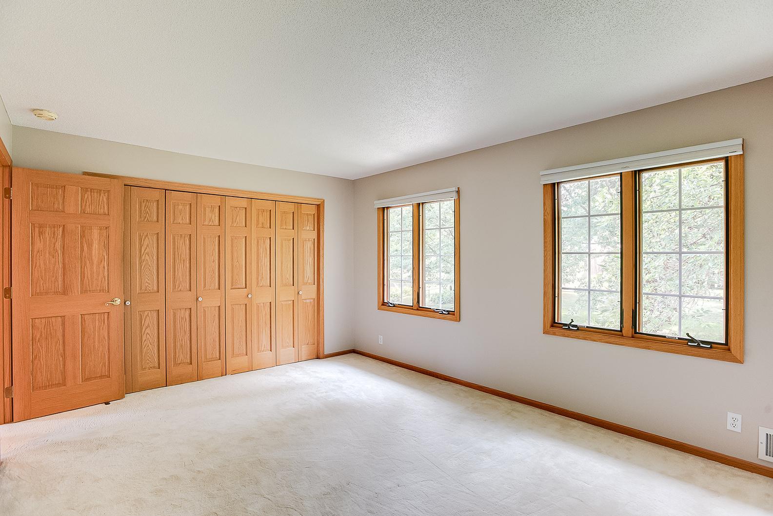 10425 Xylon Road South Bloomington, MN 55438 - Photo 36 of 57