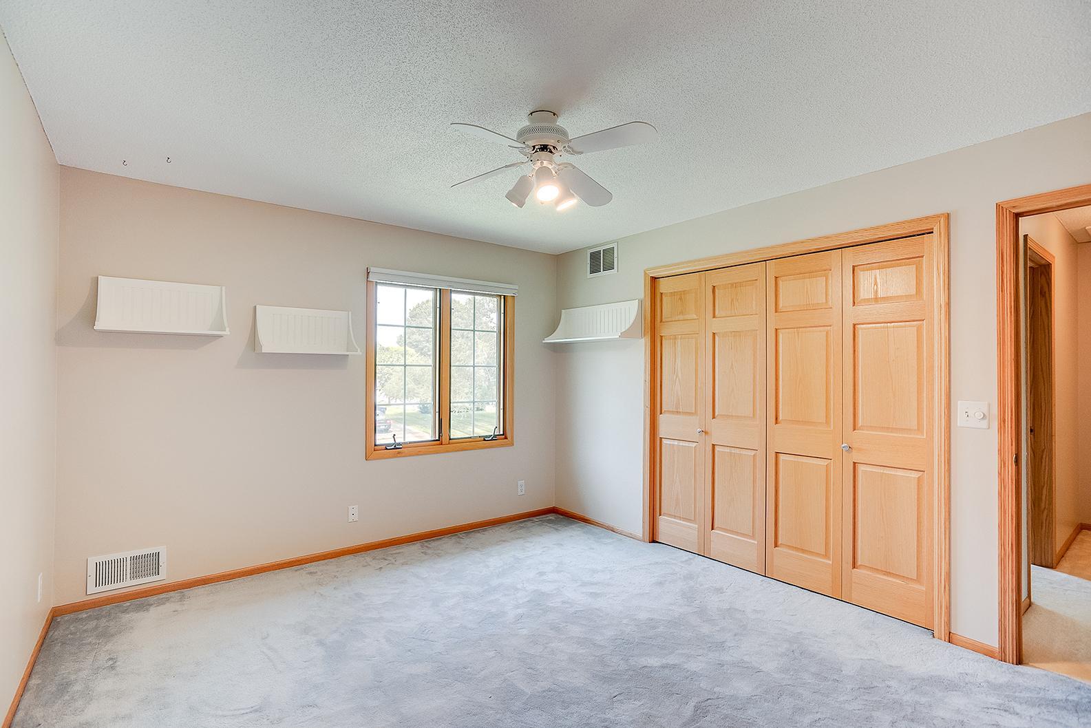 10425 Xylon Road South Bloomington, MN 55438 - Photo 39 of 57