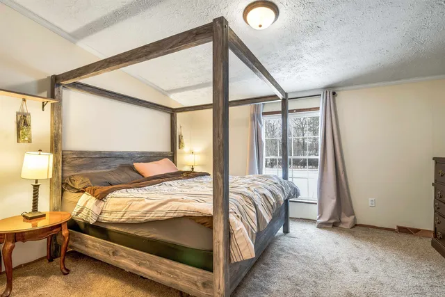 $284,900 | 8153 Gray Lake Road, Oconto Falls, WI 54154