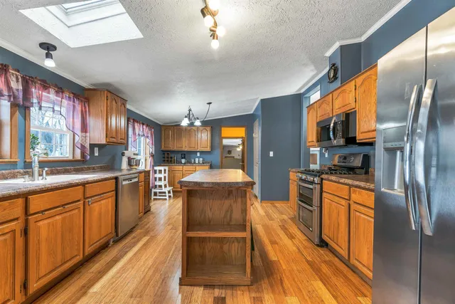 $284,900 | 8153 Gray Lake Road, Oconto Falls, WI 54154