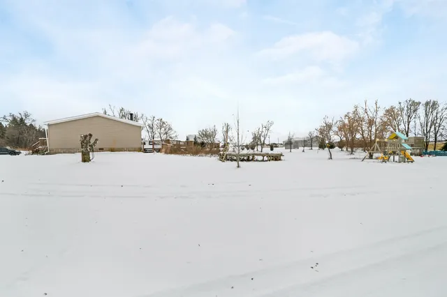 $284,900 | 8153 Gray Lake Road, Oconto Falls, WI 54154