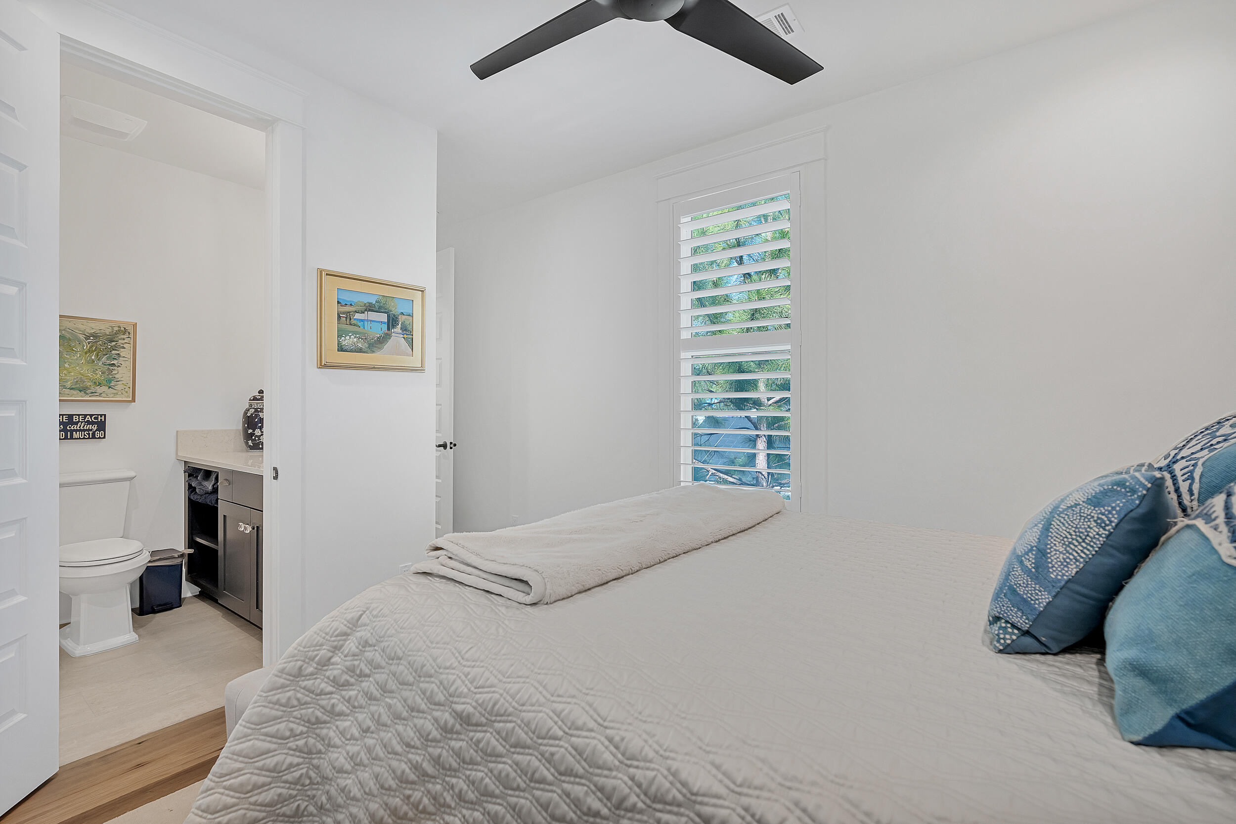 339 Ridgewalk Circle Santa Rosa Beach, FL 32459 - Photo 27 of 57 a bedroom with a bed and a window