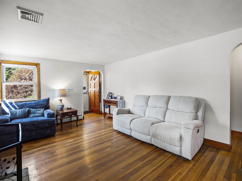 76 Keystone Street Boston, MA 02132 - Photo 6 of 39 Gallery Image 6