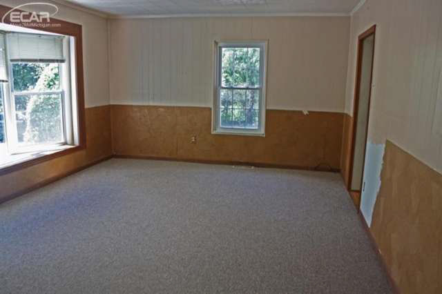 7467 Cole Road Bancroft, MI 48414 - Photo 7 of 16 20438782-6.JPG