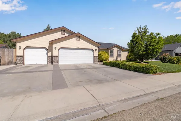 $410,000 | 1316 Willow Creek Drive, Nampa, ID 83686