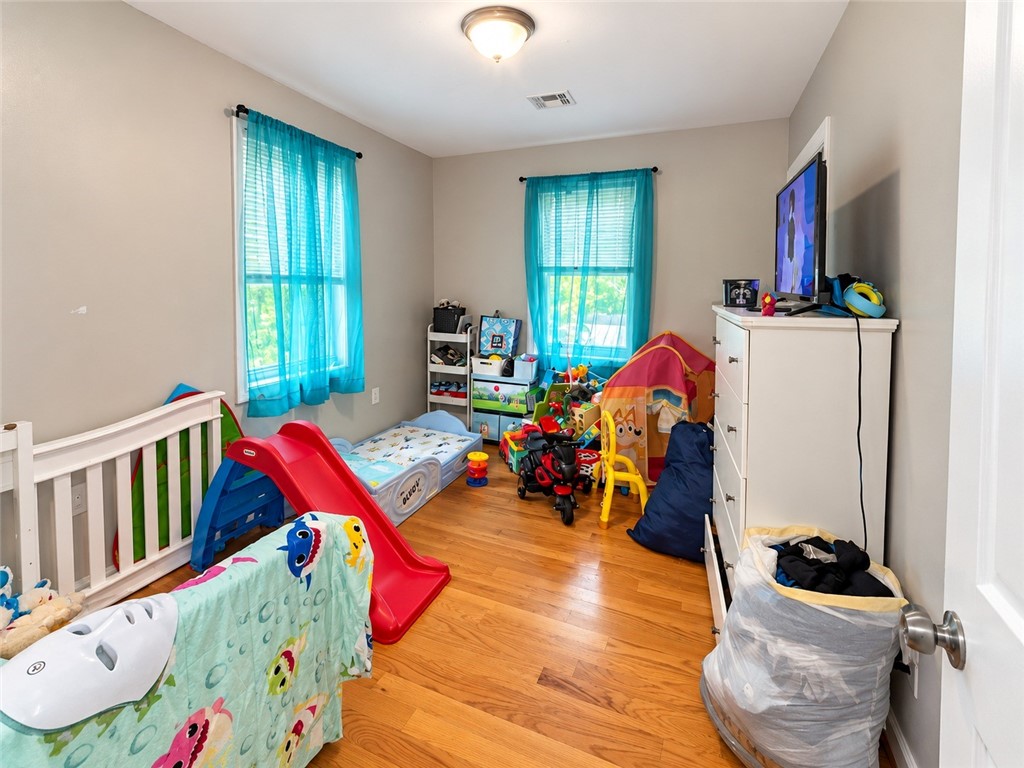 25 Rutland Street Providence, RI 02907 - Photo 17 of 20 Gallery Image 17