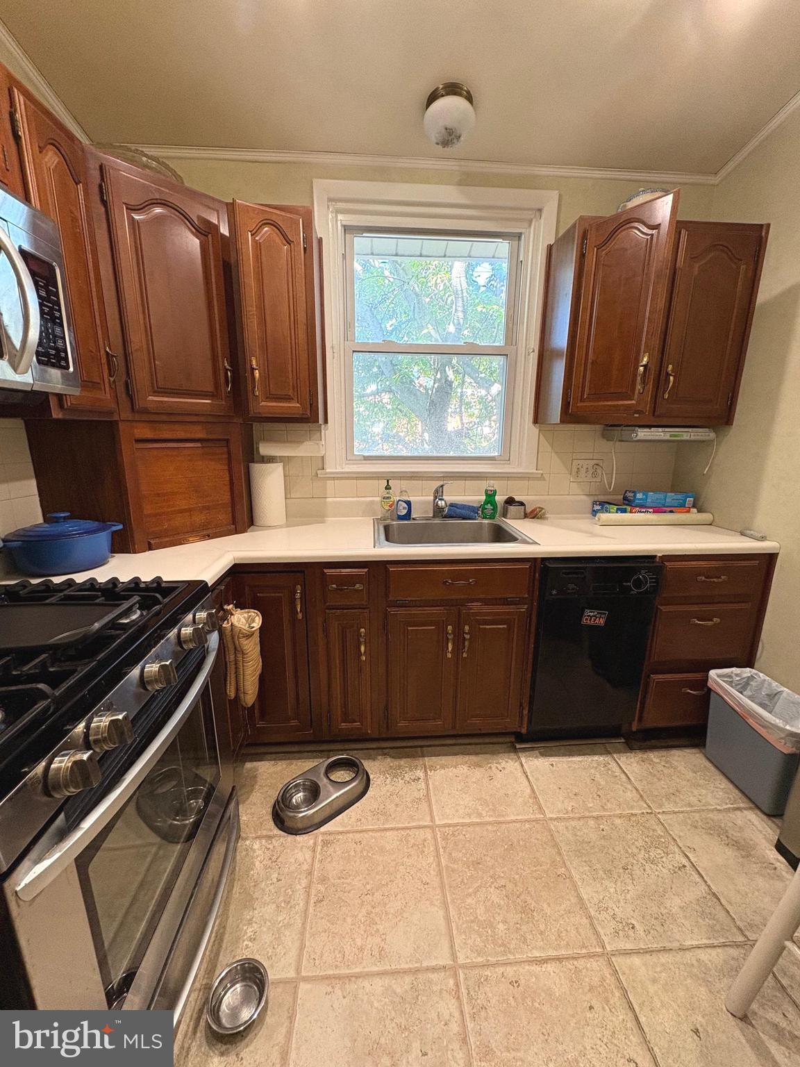801 Charette Road Philadelphia, PA 19115 - Photo 9 of 31 Gallery Image 9
