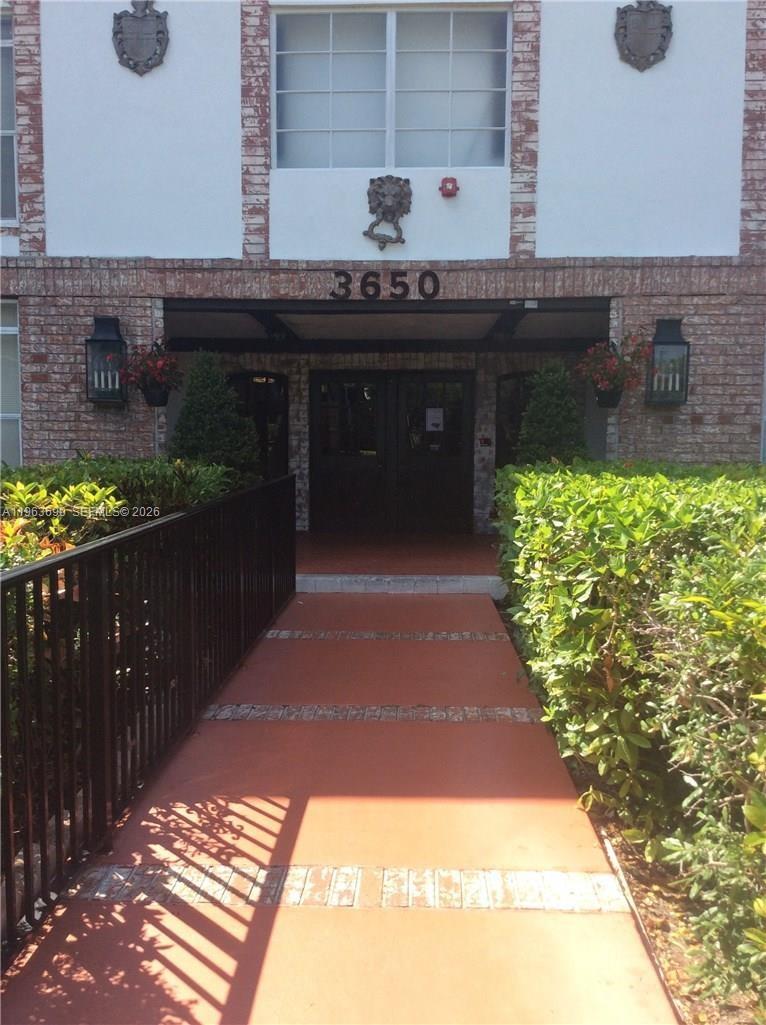 3650 Inverrary Drive, Unit 1M Lauderhill, FL 33319 - Photo 2 of 31 Catwalk