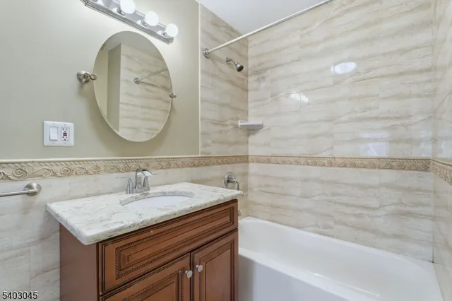 $5,500 | 14-18 Vassar Avenue, Newark, NJ 07112