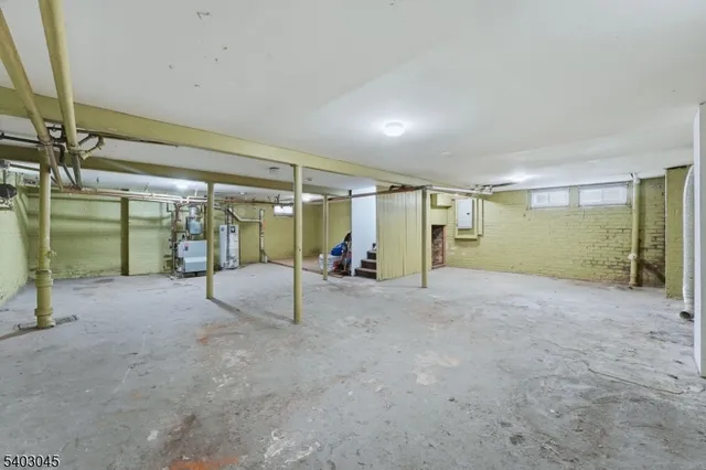 $5,500 | 14-18 Vassar Avenue, Newark, NJ 07112