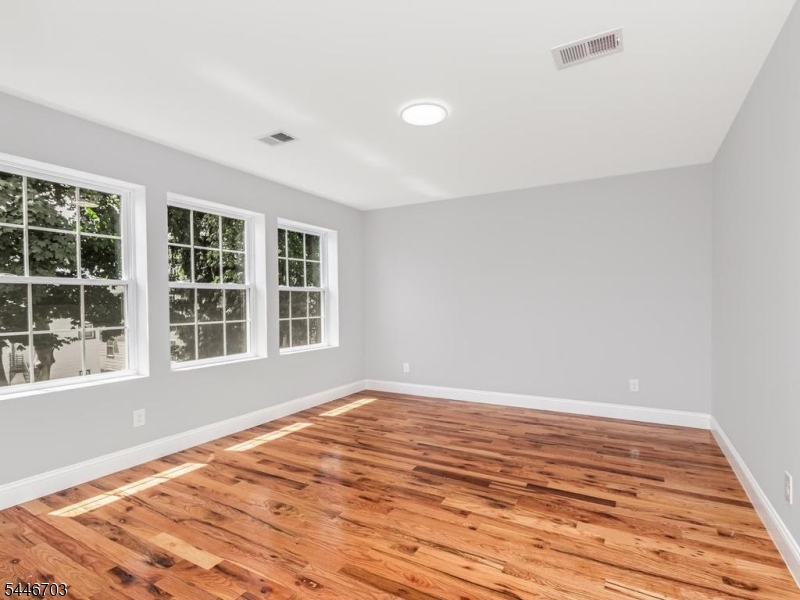 282 West Runyon Street, Unit 2 Newark, NJ 07108 - Photo 6 of 12