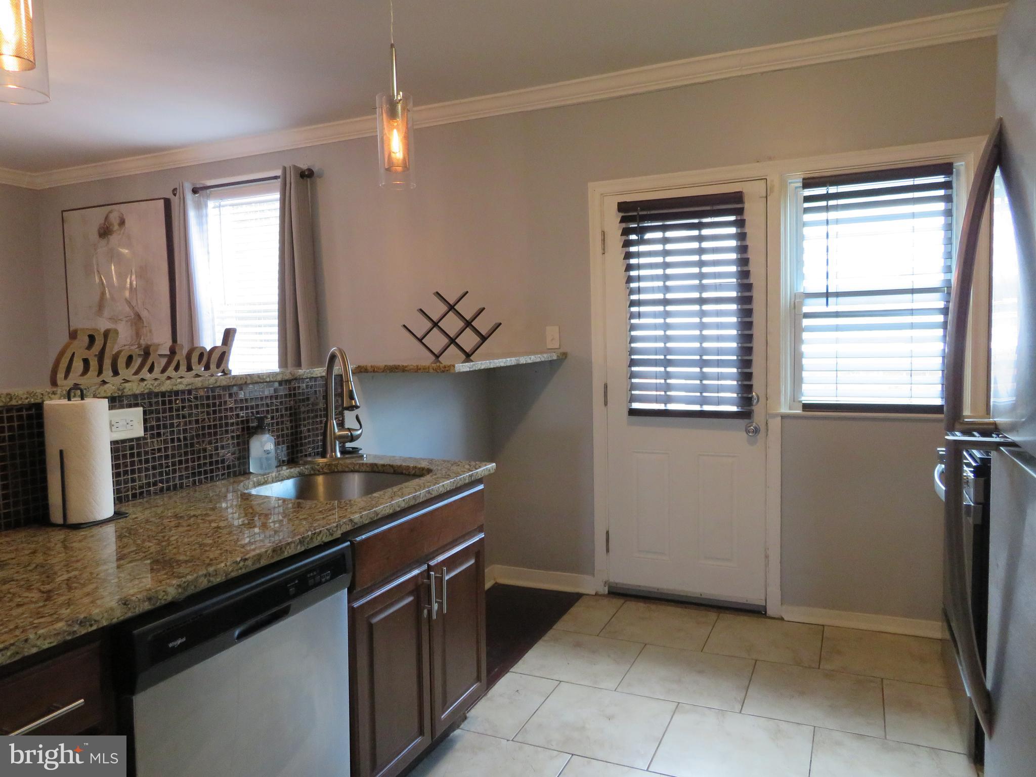 1628 Roundhill Road Baltimore, MD 21218 - Photo 10 of 24 Kitchen