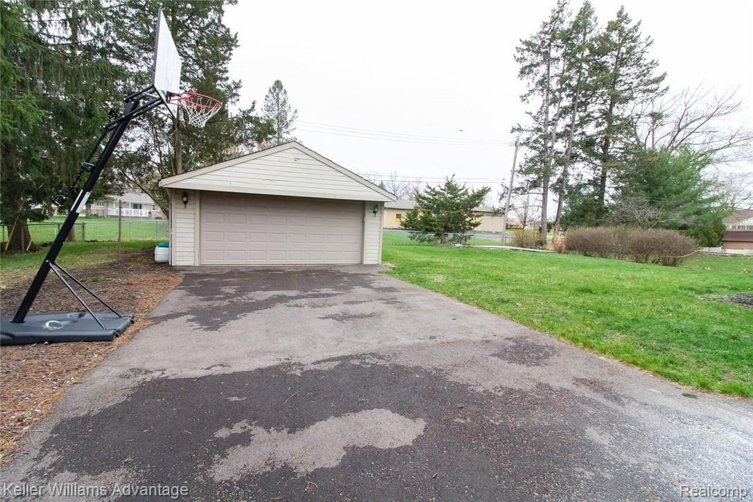 11079 Levan Road Livonia, MI 48150 - Photo 38 of 39 LevanRd_11079_Back_01.jpg
