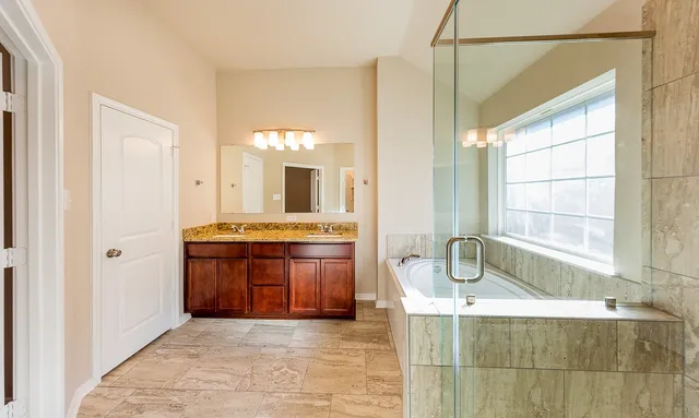 $2,100 | 3317 Rolling View Court, Conroe, TX 77301