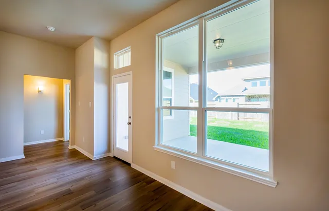 $2,100 | 3317 Rolling View Court, Conroe, TX 77301