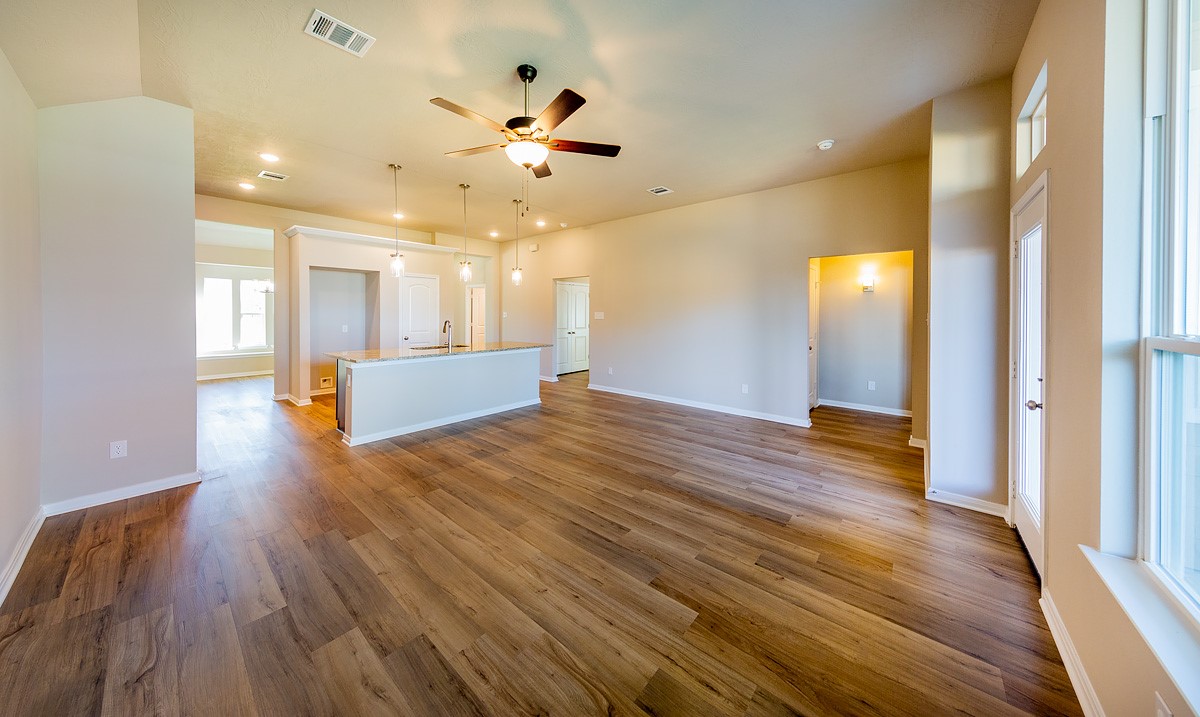 3317 Rolling View Court Conroe, TX 77301 - Photo 10 of 27