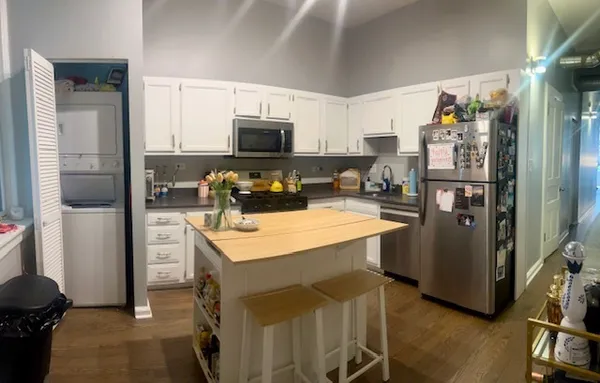 $4,500 | 1449 North North Park Avenue, Unit 1, Chicago, IL 60610