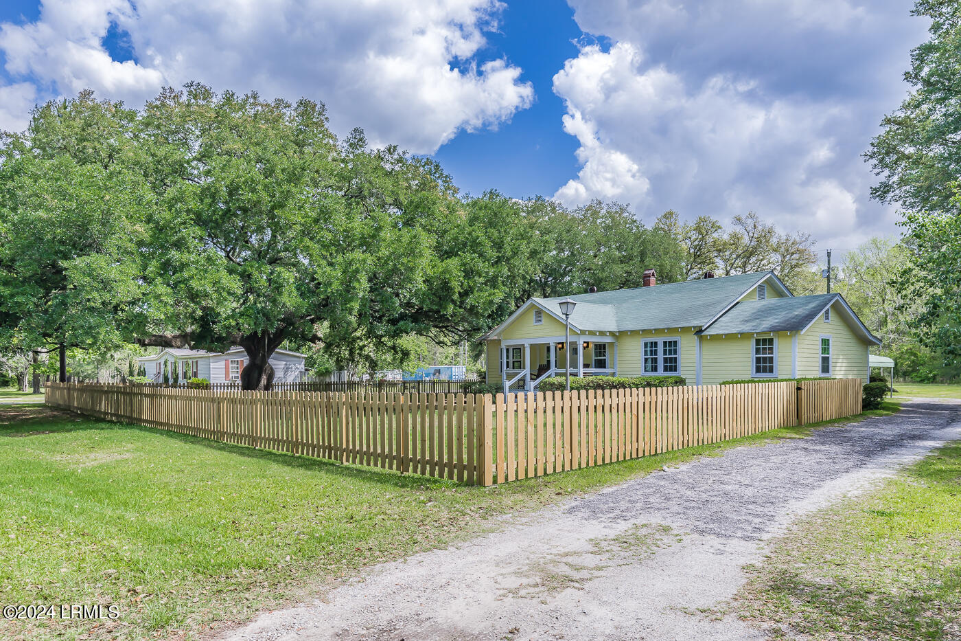 1054 Great Swamp Road Ridgeland, SC 29936 - Photo 1 of 36 1 Front