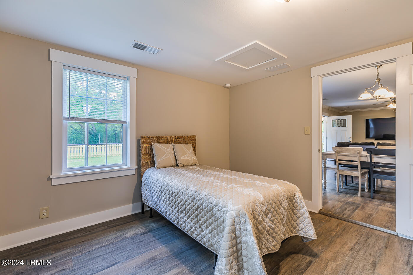 1054 Great Swamp Road Ridgeland, SC 29936 - Photo 19 of 36 19 Primary suite