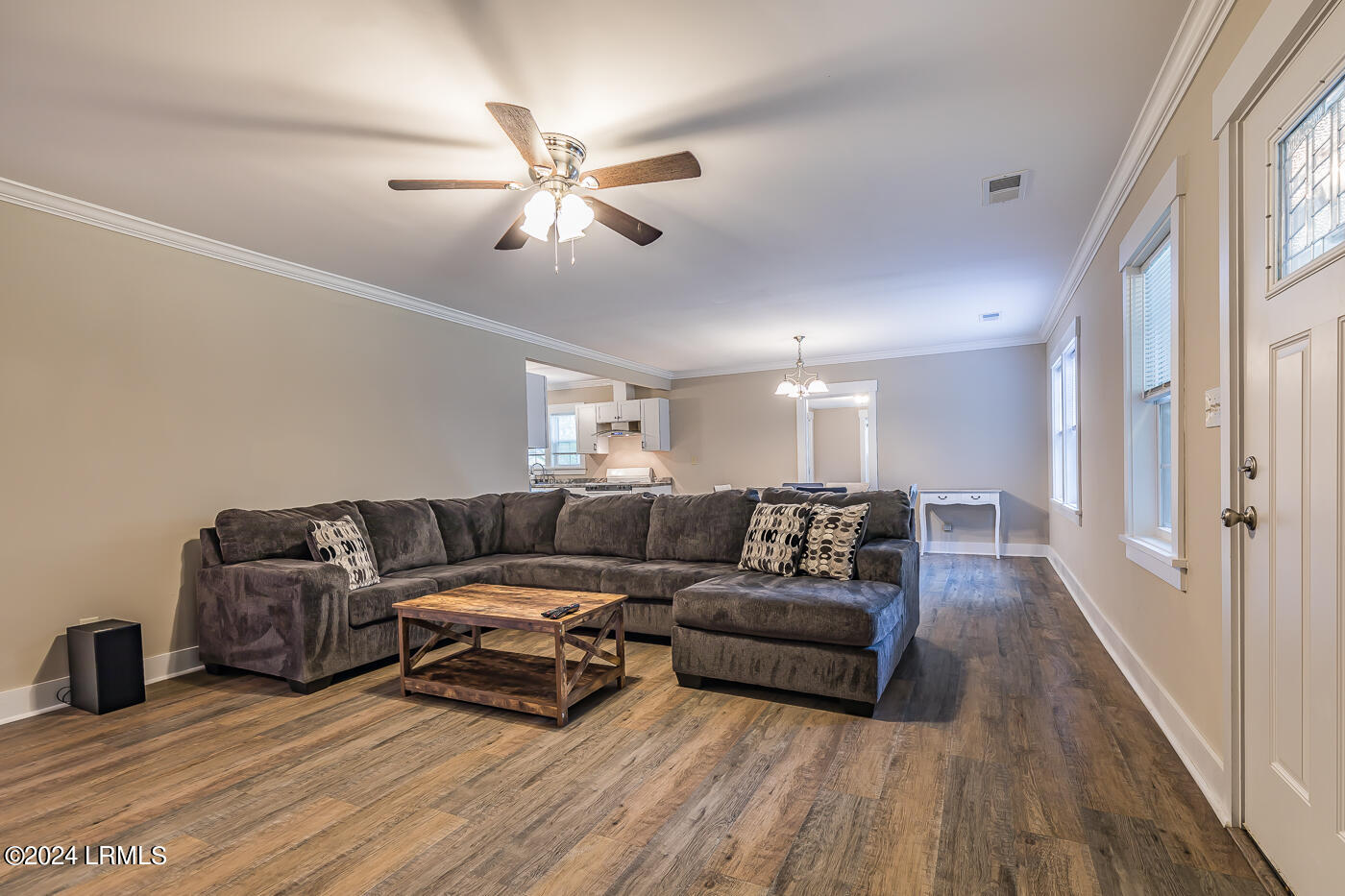 1054 Great Swamp Road Ridgeland, SC 29936 - Photo 6 of 36 6 Great room