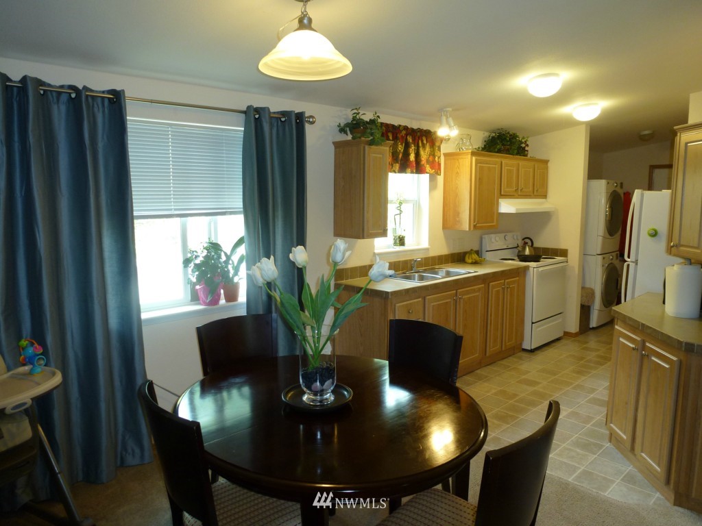1921 Spring Road Shelton, WA 98584 - Photo 2 of 13 Gallery Image 2