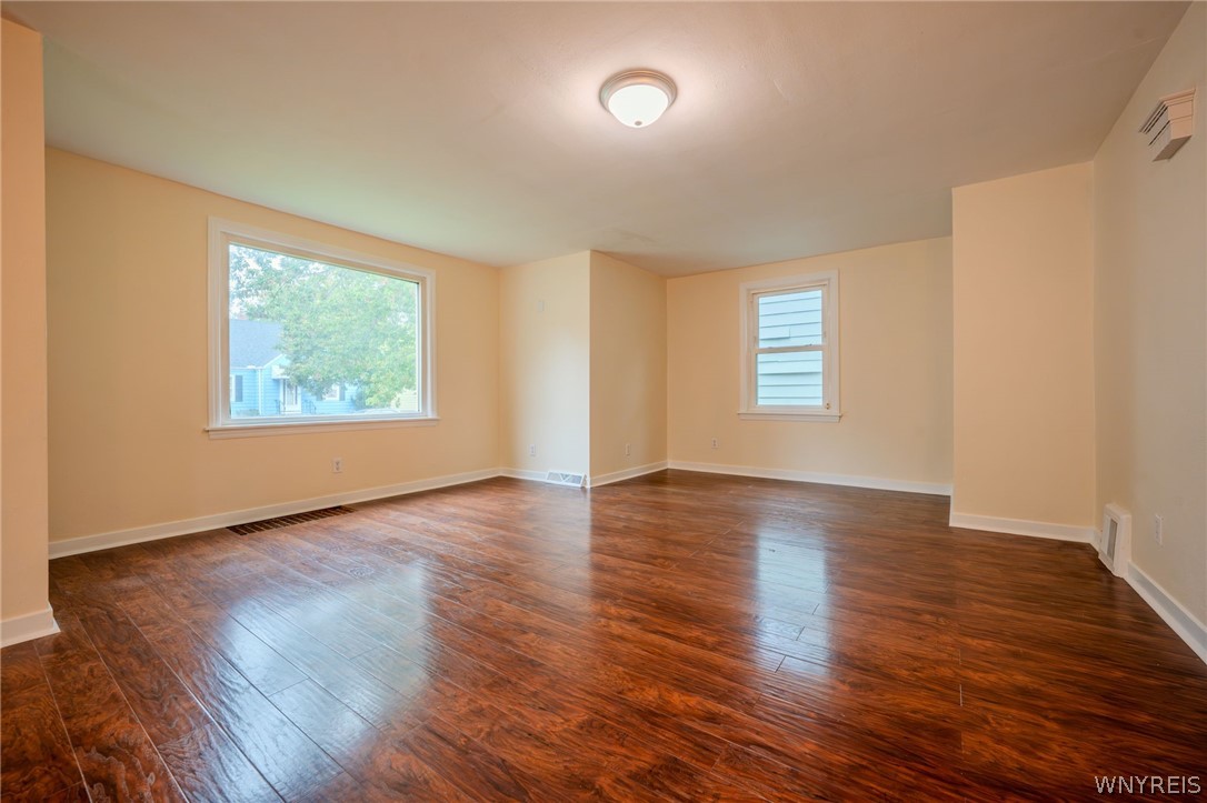 229 Carmel Road Buffalo, NY 14214 - Photo 9 of 47 Gallery Image 9
