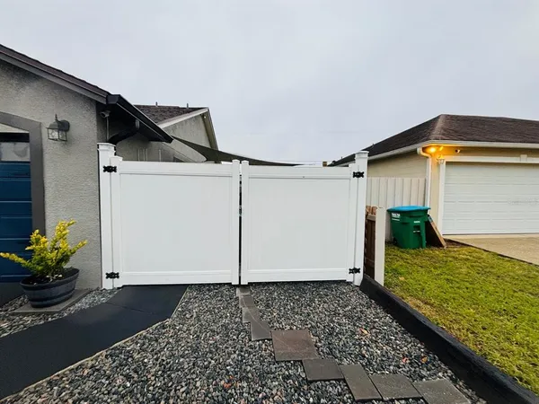 $359,900 | 1464 Howland Boulevard, Deltona, FL 32738