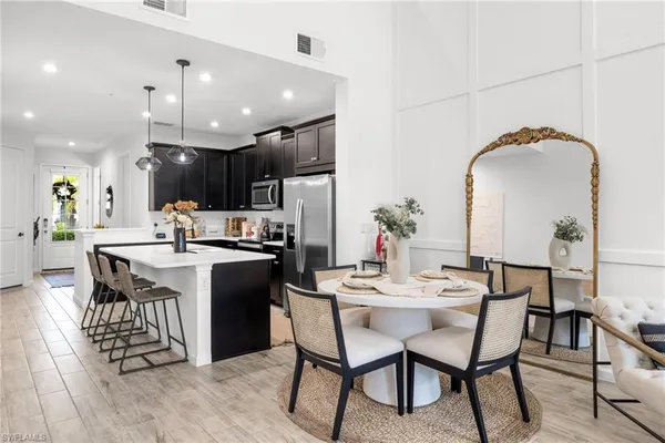 $3,700 | 4714 Arboretum Circle, Unit 102, Naples, FL 34112