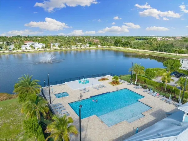 $3,700 | 4714 Arboretum Circle, Unit 102, Naples, FL 34112