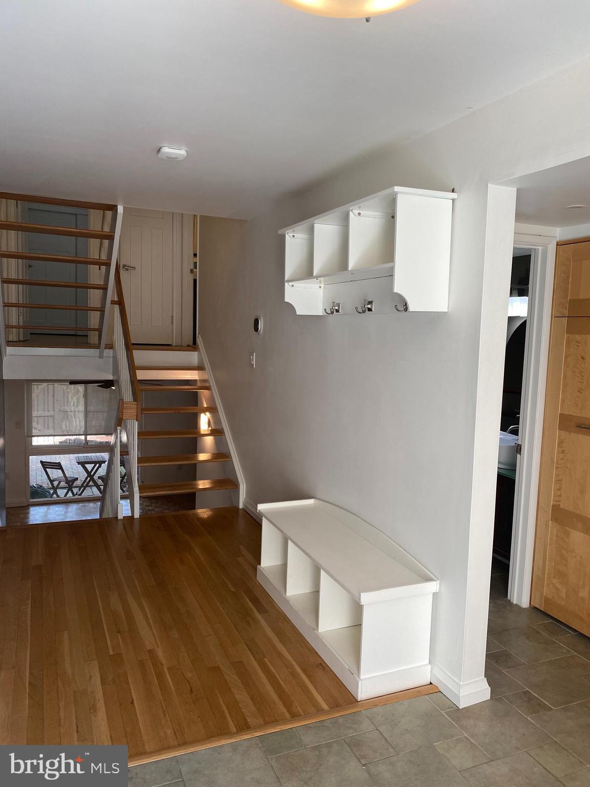 11142 Saffold Way Reston, VA 20190 - Photo 11 of 102 Spacious entry level