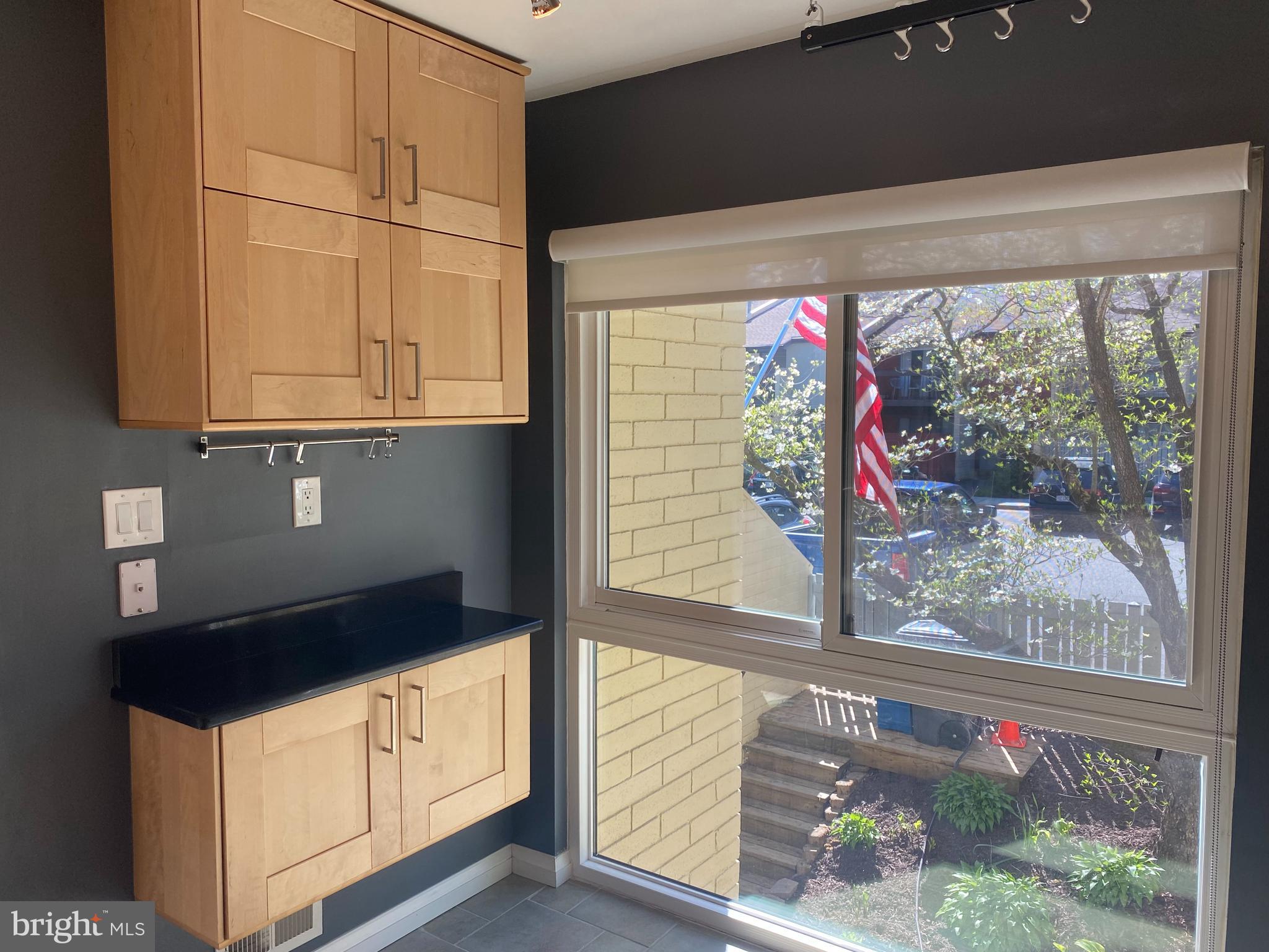 11142 Saffold Way Reston, VA 20190 - Photo 15 of 102 Light and bright kitchen