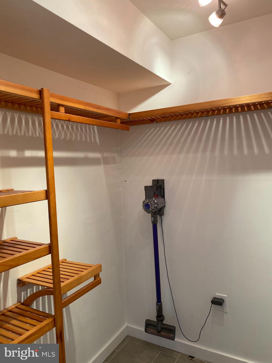 11142 Saffold Way Reston, VA 20190 - Photo 19 of 102 Entry walk in closet