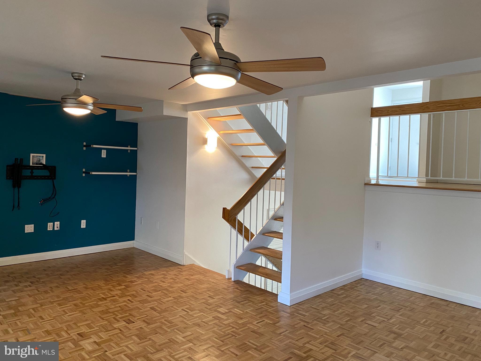 11142 Saffold Way Reston, VA 20190 - Photo 32 of 102 Living room